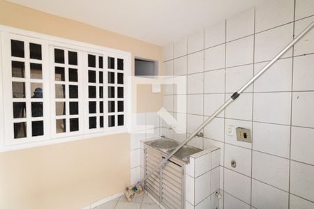 Casa à venda com 140m², 2 quartos e 3 vagas Casa à venda com 140m², 2 quartos e 3 vagasÁrea de Serviço