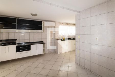 Casa à venda com 140m², 2 quartos e 3 vagas Casa à venda com 140m², 2 quartos e 3 vagasCozinha