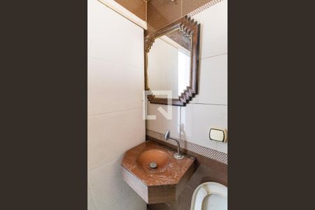 Casa à venda com 140m², 2 quartos e 3 vagas Casa à venda com 140m², 2 quartos e 3 vagasBanheiro