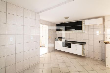 Casa à venda com 140m², 2 quartos e 3 vagas Casa à venda com 140m², 2 quartos e 3 vagasCozinha