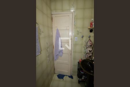 Apartamento à venda com 64m², 2 quartos e sem vaga Apartamento à venda com 64m², 2 quartos e sem vagaBanheiro