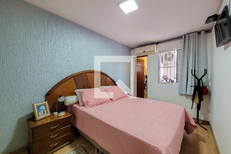 Casa à venda com 192m², 4 quartos e 3 vagas Casa à venda com 192m², 4 quartos e 3 vagasSuíte