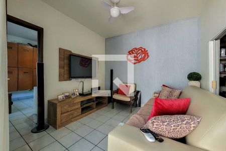 Casa à venda com 192m², 4 quartos e 3 vagas Casa à venda com 192m², 4 quartos e 3 vagasEdícula