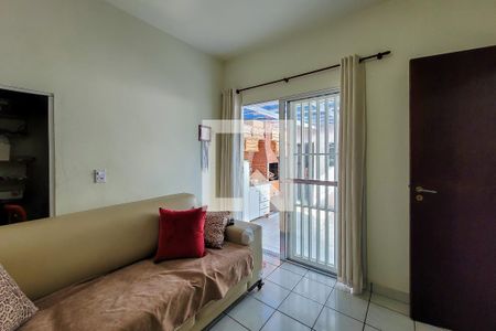 Casa à venda com 192m², 4 quartos e 3 vagas Casa à venda com 192m², 4 quartos e 3 vagasEdícula