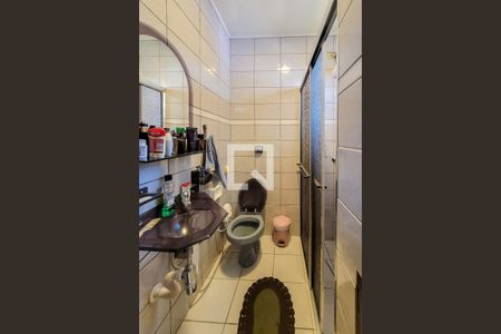 Casa à venda com 192m², 4 quartos e 3 vagas Casa à venda com 192m², 4 quartos e 3 vagasBanheiro da Suíte