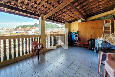 Casa à venda com 192m², 4 quartos e 3 vagas Casa à venda com 192m², 4 quartos e 3 vagasÁrea