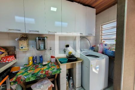 Casa à venda com 192m², 4 quartos e 3 vagas Casa à venda com 192m², 4 quartos e 3 vagasÁrea de Serviço