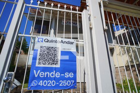 Casa à venda com 260m², 3 quartos e 2 vagasFachada da Casa