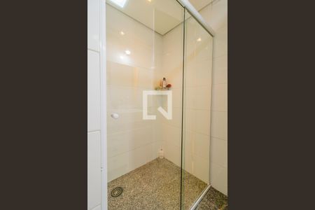 Casa de condomínio à venda com 107m², 3 quartos e 2 vagasBanheiro