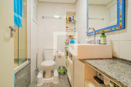 Casa de condomínio à venda com 107m², 3 quartos e 2 vagasBanheiro da Suíte