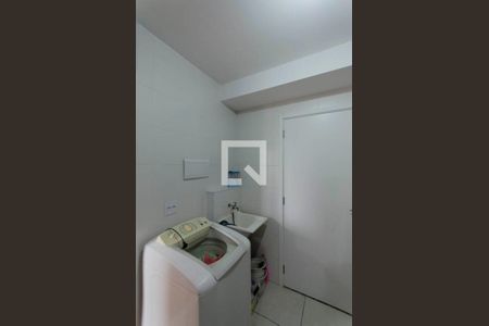 Sala Cozinha e Área de Serviço Integrada  de apartamento para alugar com 1 quarto, 31m² em Vila Penteado, São Paulo