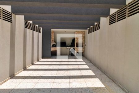 Apartamento para alugar com 67m², 2 quartos e 2 vagas Apartamento para alugar com 67m², 2 quartos e 2 vagasÁrea comum - Churrasqueira