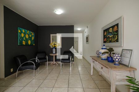 Apartamento para alugar com 75m², 2 quartos e 2 vagasHall social