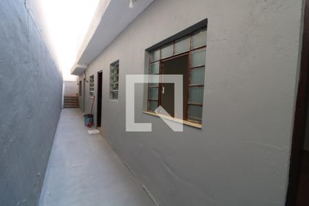 Casa para alugar com 152m², 2 quartos e 2 vagasCorredor