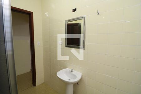 Casa para alugar com 152m², 2 quartos e 2 vagasBanheiro