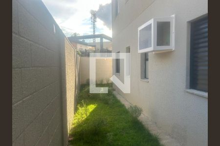 Apartamento à venda com 99m², 2 quartos e 1 vagaQuintal