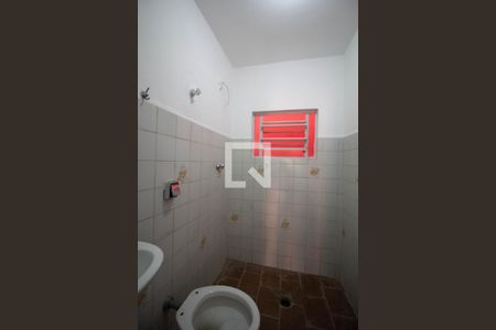 Casa para alugar com 80m², 2 quartos e sem vaga Casa para alugar com 80m², 2 quartos e sem vagaBanheiro