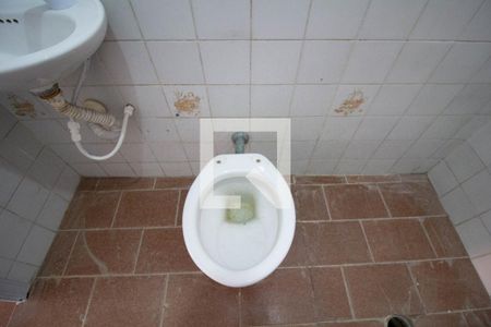 Casa para alugar com 80m², 2 quartos e sem vaga Casa para alugar com 80m², 2 quartos e sem vagaBanheiro