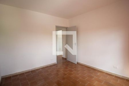 Quarto 2 de casa para alugar com 2 quartos, 80m² em Vila Carmosina, São Paulo