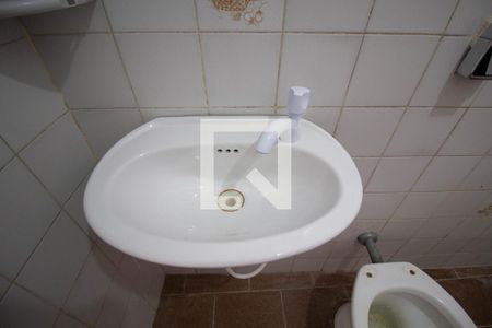 Casa para alugar com 80m², 2 quartos e sem vaga Casa para alugar com 80m², 2 quartos e sem vagaBanheiro
