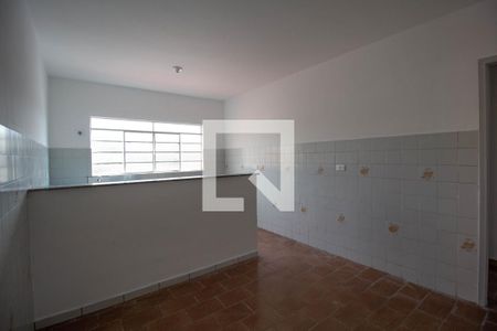 Sala de casa para alugar com 2 quartos, 80m² em Vila Carmosina, São Paulo