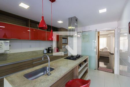 Casa de condomínio à venda com 482m², 4 quartos e 3 vagas Casa de condomínio à venda com 482m², 4 quartos e 3 vagasCozinha