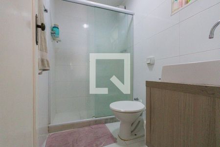 Casa de condomínio à venda com 482m², 4 quartos e 3 vagas Casa de condomínio à venda com 482m², 4 quartos e 3 vagasBanheiro Social