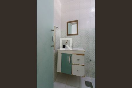 Casa de condomínio à venda com 482m², 4 quartos e 3 vagas Casa de condomínio à venda com 482m², 4 quartos e 3 vagasBanheiro da Suíte 1