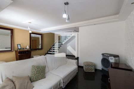 Sala de casa de condomínio à venda com 4 quartos, 482m² em Gardênia Azul, Rio de Janeiro