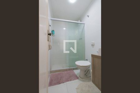 Casa de condomínio à venda com 482m², 4 quartos e 3 vagas Casa de condomínio à venda com 482m², 4 quartos e 3 vagasBanheiro Social