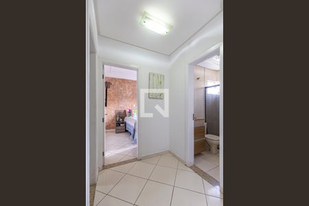 Corredor de apartamento para alugar com 3 quartos, 160m² em Vila Pires, Santo André