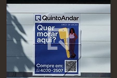 Apartamento para alugar com 160m², 3 quartos e 2 vagasPlaquinha instalada no portão do imóvel