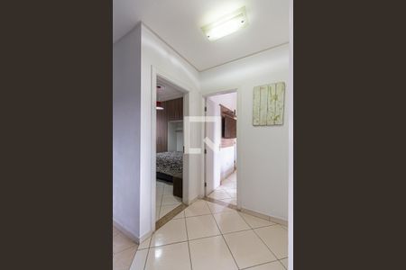 Corredor de apartamento para alugar com 3 quartos, 160m² em Vila Pires, Santo André