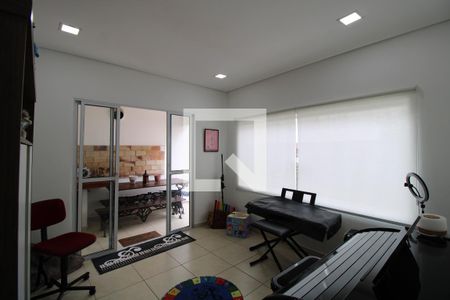 Casa à venda com 250m², 3 quartos e 4 vagasEdícula 