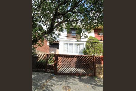 Casa à venda com 250m², 3 quartos e 4 vagasFachada da casa 