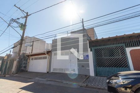 Casa à venda com 260m², 2 quartos e 2 vagasFachada