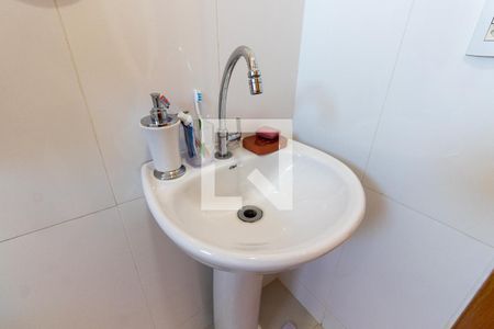 Casa à venda com 260m², 2 quartos e 2 vagasBanheiro 2