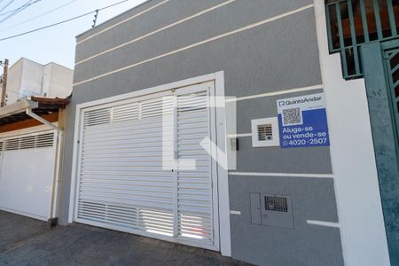 Casa à venda com 260m², 2 quartos e 2 vagasFachada
