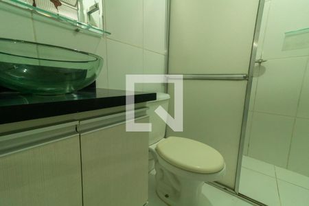 Banheiro de casa para alugar com 1 quarto, 28m² em Vila Dalila, São Paulo