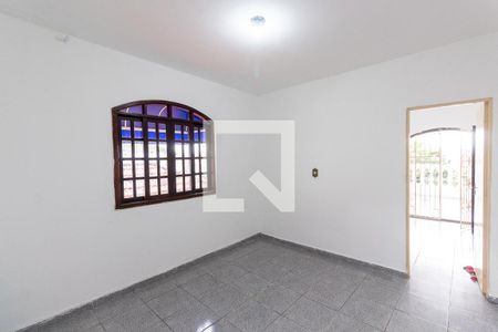 Sala de casa para alugar com 3 quartos, 90m² em Burgo Paulista, São Paulo