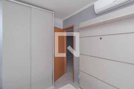 Quarto de apartamento para alugar com 2 quartos, 48m² em Morro Santana, Porto Alegre