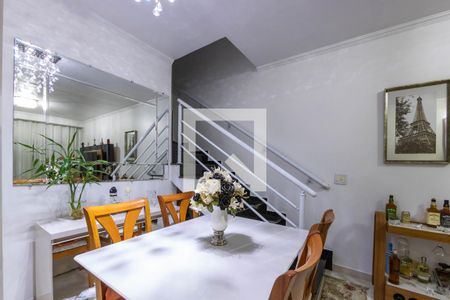 Sala de casa para alugar com 3 quartos, 110m² em Vila Ivone, São Paulo