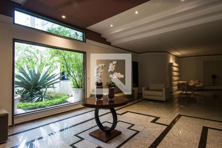 Apartamento para alugar com 242m², 4 quartos e 4 vagas Apartamento para alugar com 242m², 4 quartos e 4 vagasÁrea de Serviço