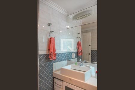 Apartamento para alugar com 242m², 4 quartos e 4 vagas Apartamento para alugar com 242m², 4 quartos e 4 vagasBanheiro da Suíte 3