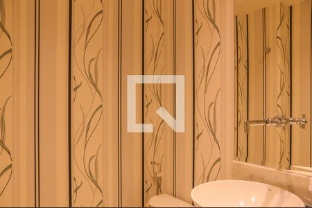 Apartamento para alugar com 242m², 4 quartos e 4 vagas Apartamento para alugar com 242m², 4 quartos e 4 vagasLavabo