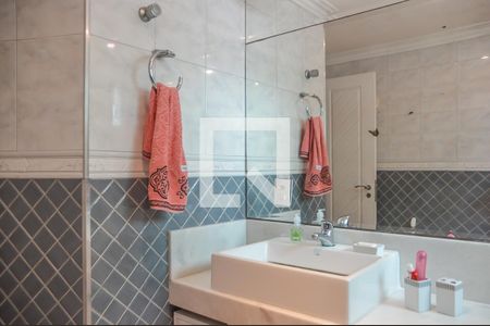 Apartamento para alugar com 242m², 4 quartos e 4 vagas Apartamento para alugar com 242m², 4 quartos e 4 vagasBanheiro da Suíte 3