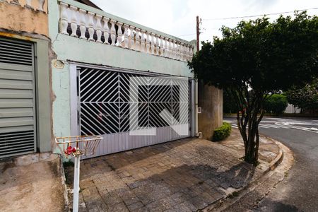 Casa à venda com 139m², 3 quartos e 2 vagasFachada