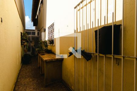 Casa à venda com 139m², 3 quartos e 2 vagasCorredor