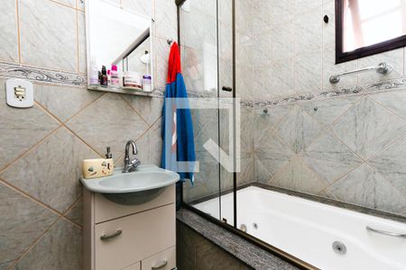 Casa à venda com 139m², 3 quartos e 2 vagasBanheiro da Suíte