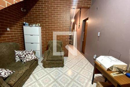 Sala de casa para alugar com 2 quartos, 64m² em Vila Sarapui, Duque de Caxias